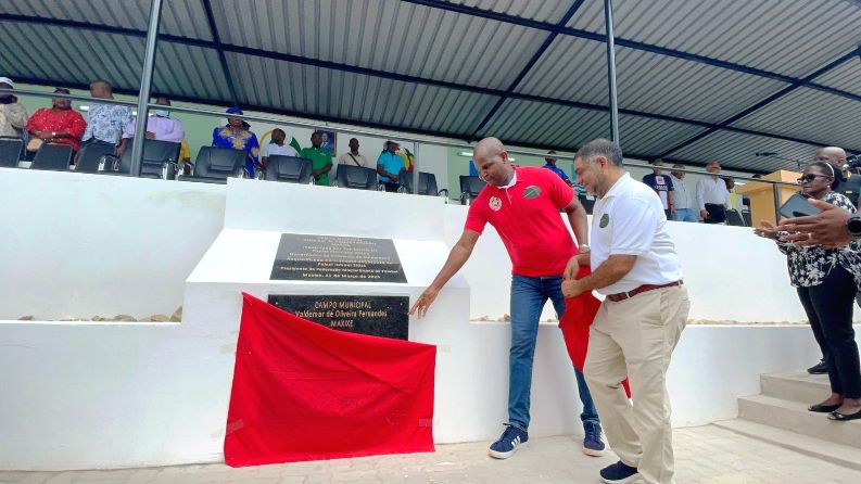 Maxixe parou para testemunhar inauguração do Campo Municipal